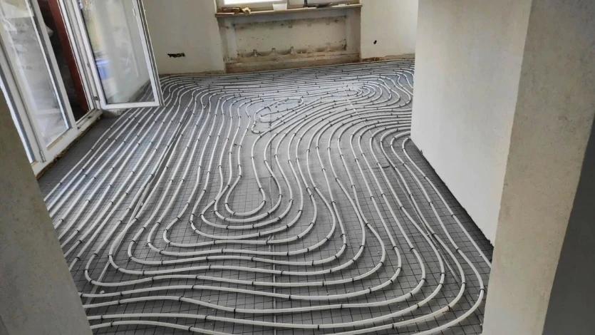 Emanuel Gruppe u izvođenju radova postavljanja toplog poda.