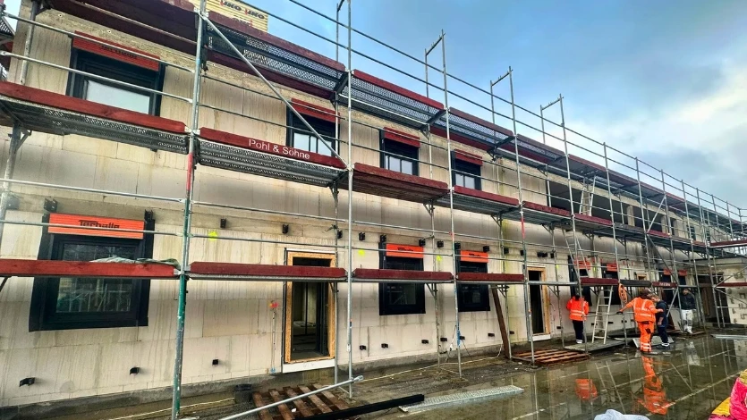 Emanuel Gruppe u izvođenju radova sanacije fasade.